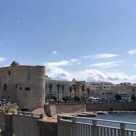 Giulio's House アパート